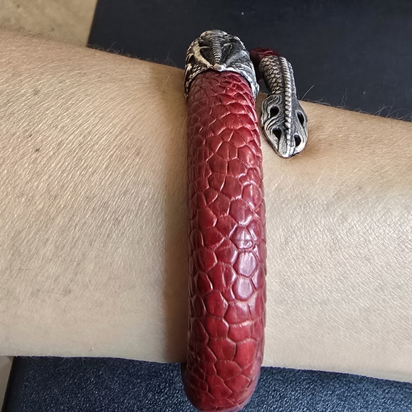 Slver And Red reptile leather and  Dragon Bracelet - Picture 8 of 11